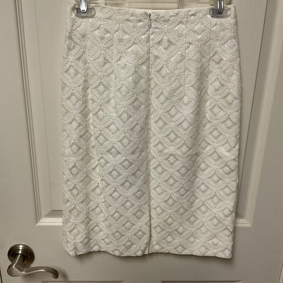 Antonio Melani Size 0 cream colored lace Suit. Skirt and Jacket NWT - Picture 9 of 10